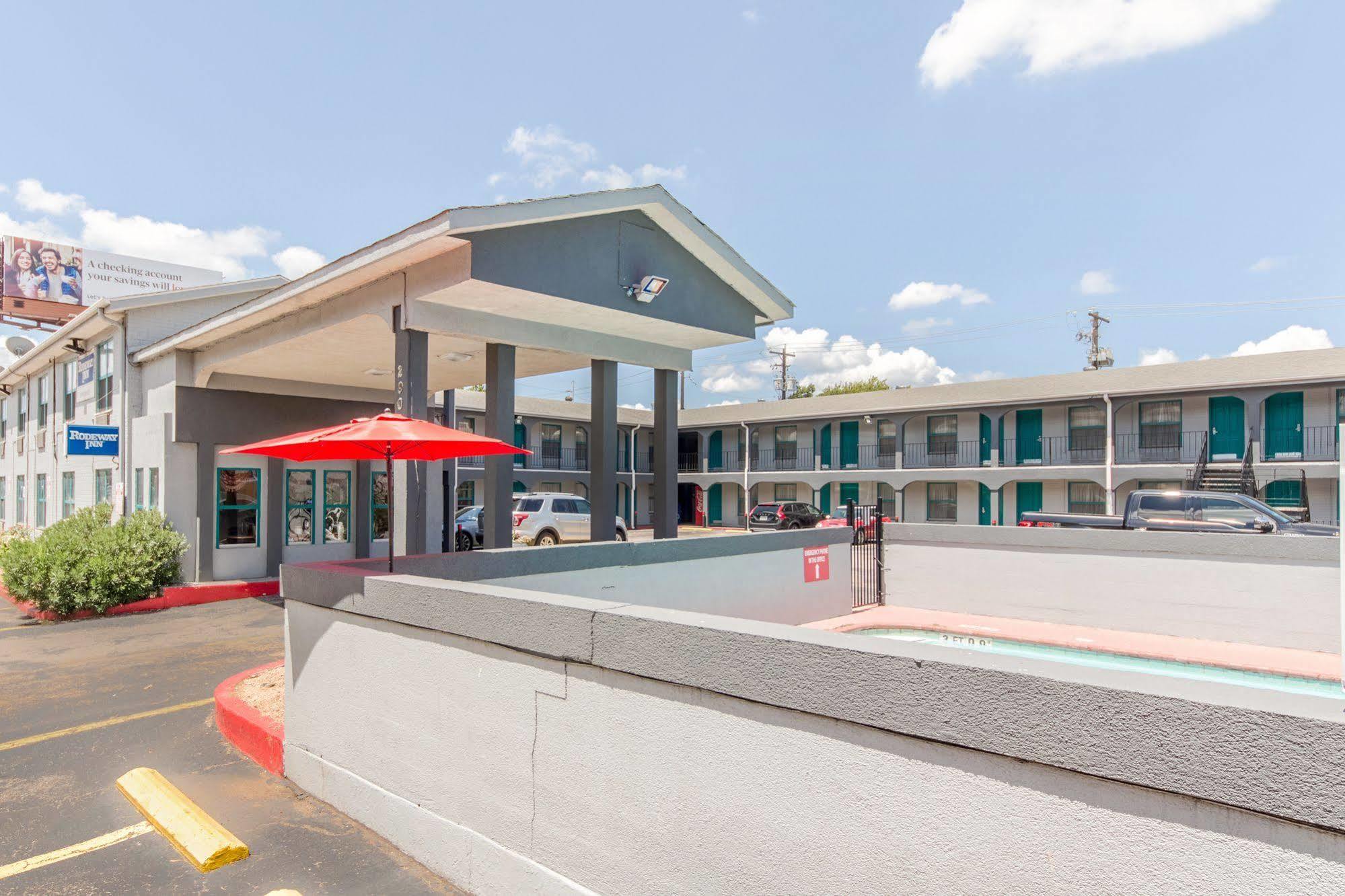 Rodeway Inn University Austin Kültér fotó